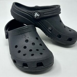 EUC Crocs Classic Slip On Clog Unisex Kids Black Size C12 Excellent Condition